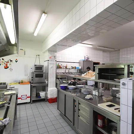 Fruhstuckshotel Grillenburg Szálloda 3*