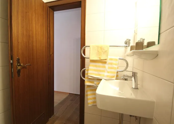 Fruhstuckshotel Grillenburg Отель